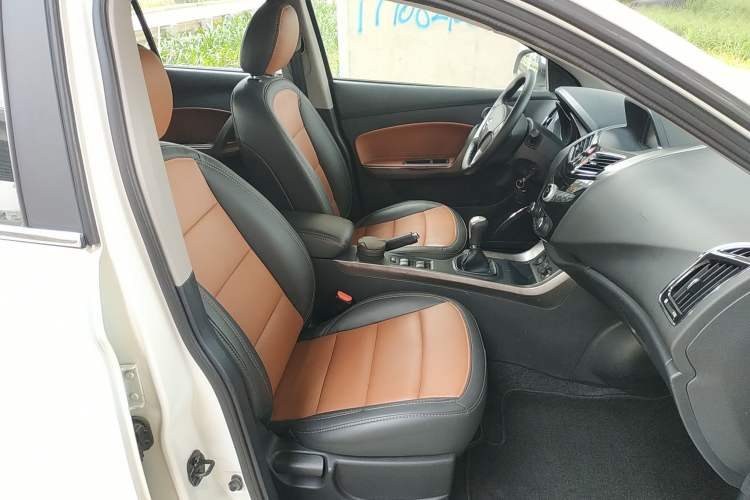 Used Haima S5 2014 1.6L Manual ZhiCheng Model Right Front Seat