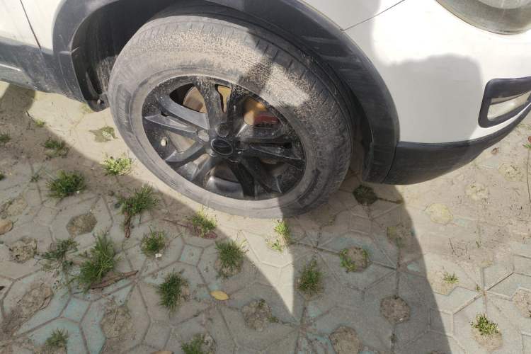 Used Haima S5 2014 1.6L Manual ZhiZun Version Right Front Wheel Hub