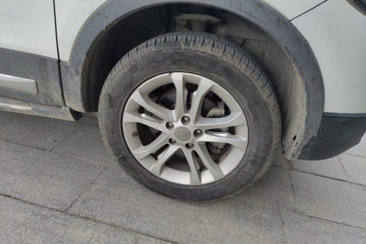 Used Haima S5 2014 1.6L Manual ZhiZun Version Right Front Wheel Hub