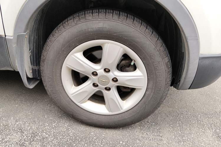 Used Haima S5 2014 1.6L Manual ZhiLe Model Right Front Wheel Hub