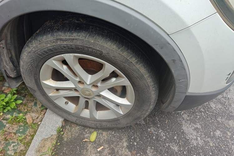 Used Haima S5 2014 1.6L Manual ZhiZun Version Right Front Wheel Hub