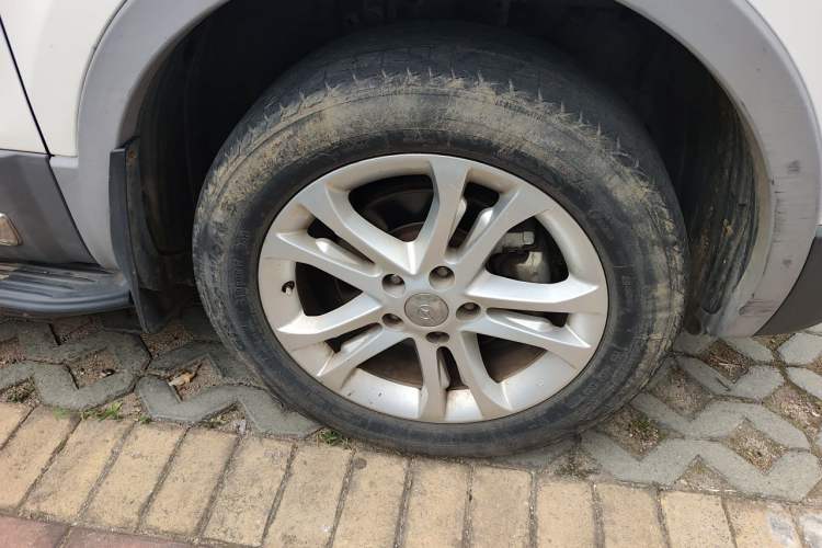 Used Haima S5 2014 1.6L Manual ZhiCheng Model Right Front Wheel Hub