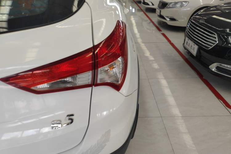 Used Haima S5 2014 1.6L Manual ZhiCheng Model Right Rear Taillight
