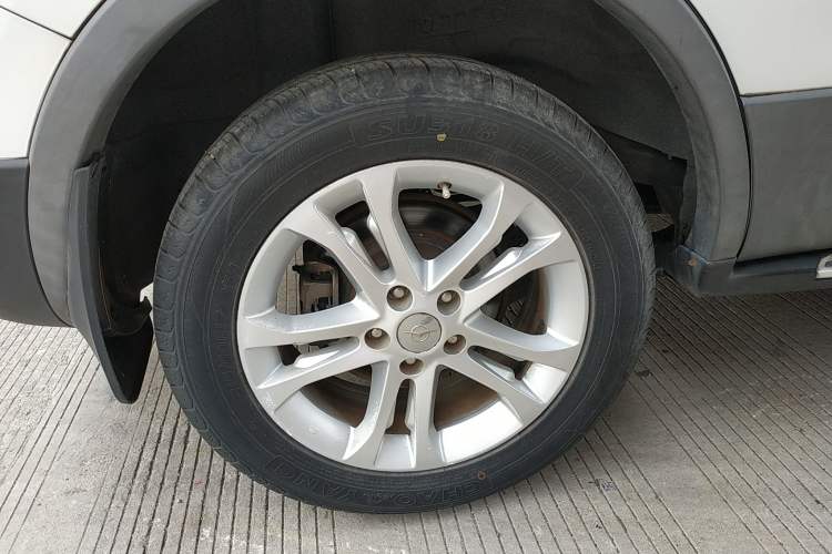 Used Haima S5 2014 1.6L Manual ZhiCheng Model Right Rear Wheel Hub