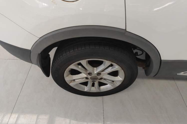 Used Haima S5 2014 1.6L Manual ZhiCheng Model Right Rear Wheel Hub