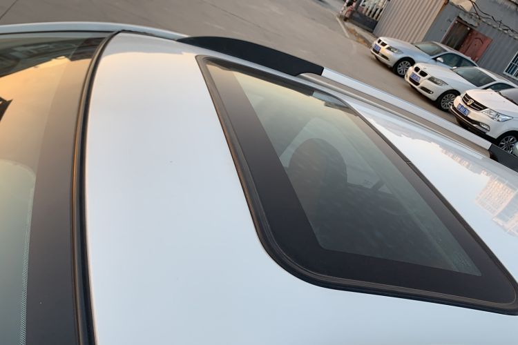 Used Haima S5 2014 1.6L Manual ZhiZun Version Roof