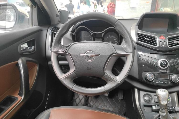 Used Haima S5 2014 1.6L Manual ZhiZun Version Steering Wheel