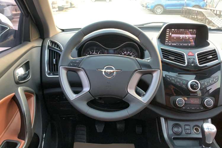 Used Haima S5 2014 1.6L Manual ZhiZun Version Steering Wheel