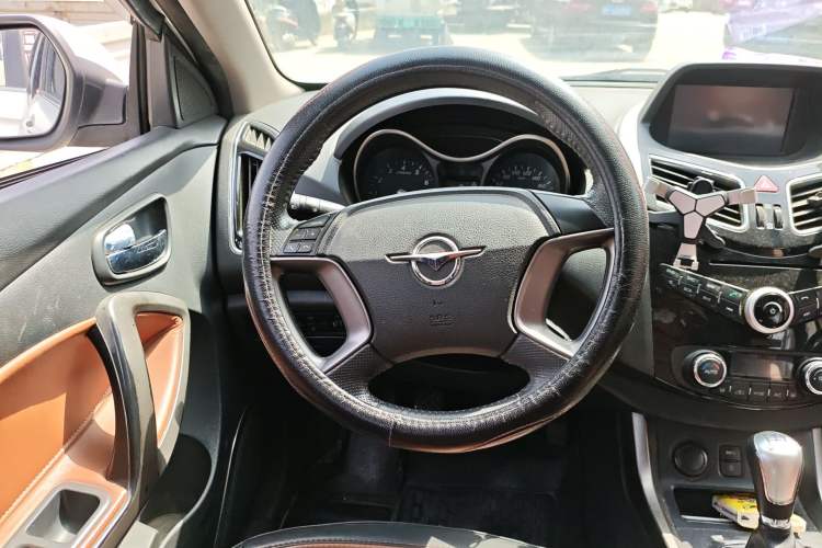 Used Haima S5 2014 1.6L Manual ZhiZun Version Steering Wheel