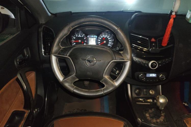Used Haima S5 2014 1.6L Manual ZhiZun Version Steering Wheel