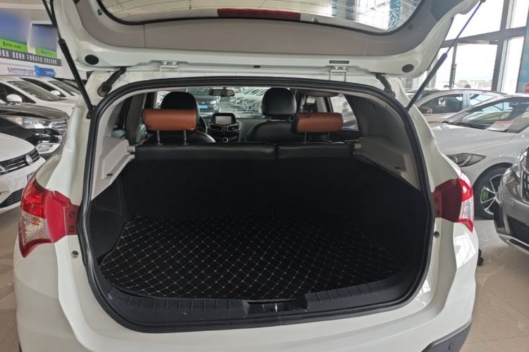 Used Haima S5 2014 1.6L Manual ZhiXuan Model Trunk