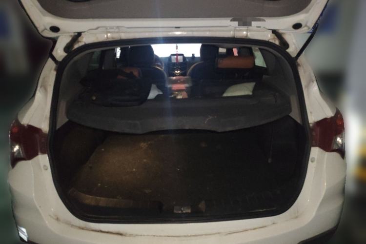 Used Haima S5 2014 1.6L Manual ZhiZun Version Trunk