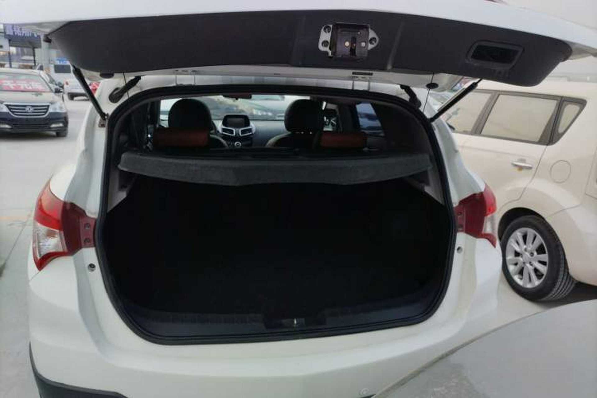 Used Haima S5 2014 1.6L Manual ZhiZun Version Trunk