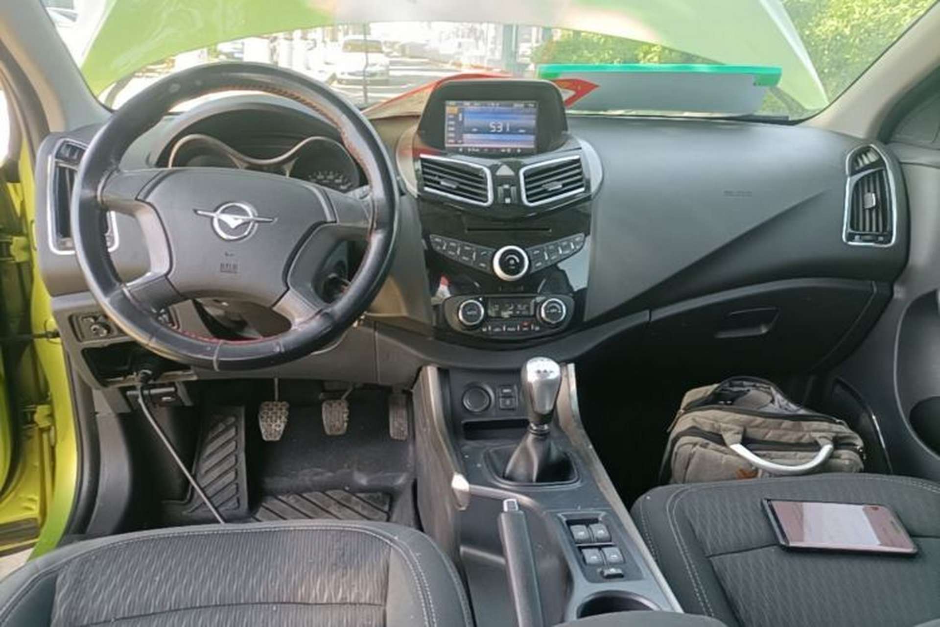 Used Haima S5 2015 1.6L Manual Comfort Model Center Console