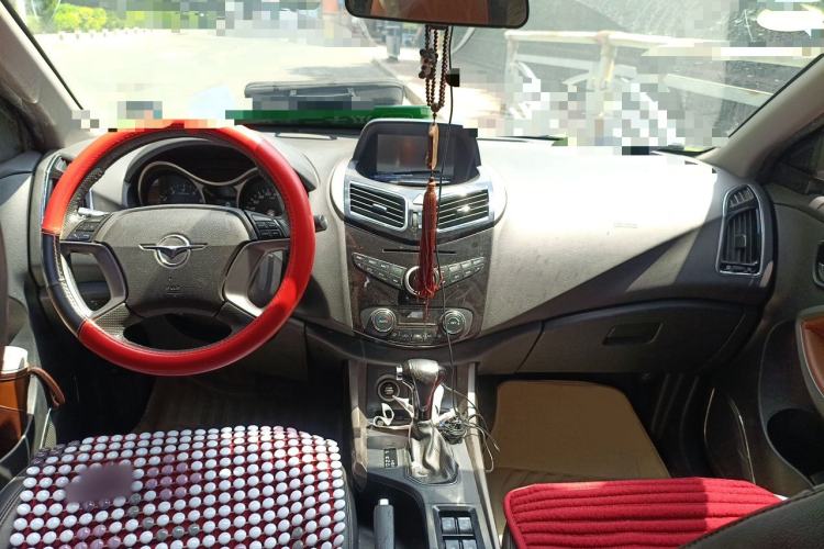 Used Haima S5 2015 1.5T CVT Flagship Model Center Console