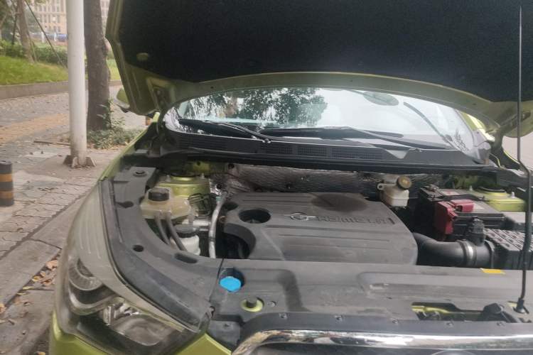 Used Haima S5 2015 1.5T CVT Flagship Model Engine Bay Right