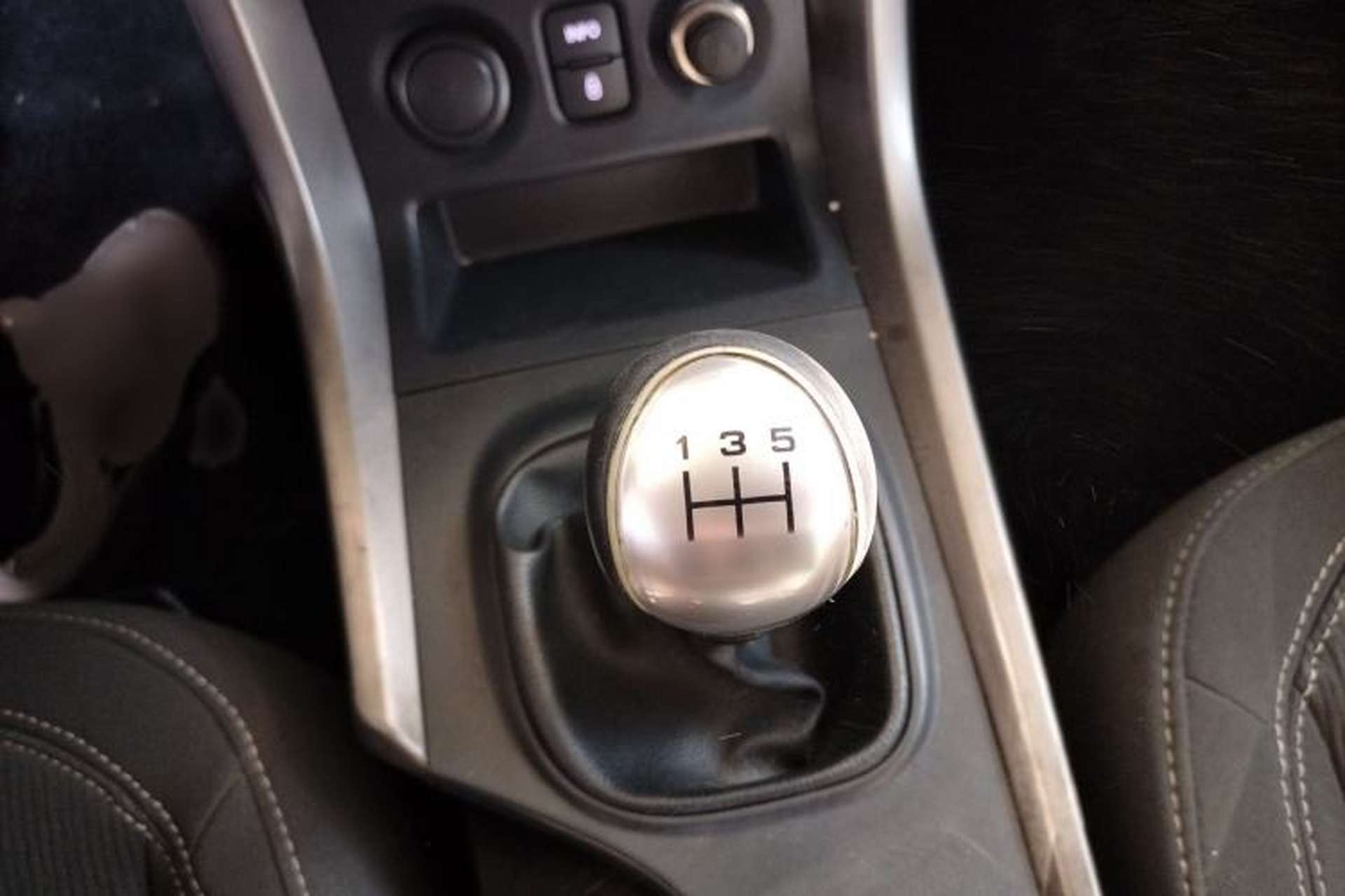 Used Haima S5 2015 1.6L Manual Comfort Model Gear Lever