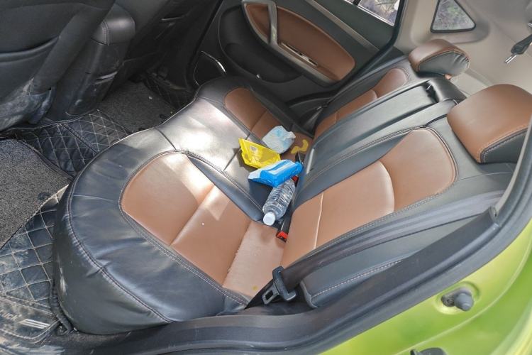 Used Haima S5 2015 1.5T CVT Flagship Model Left Rear Seat