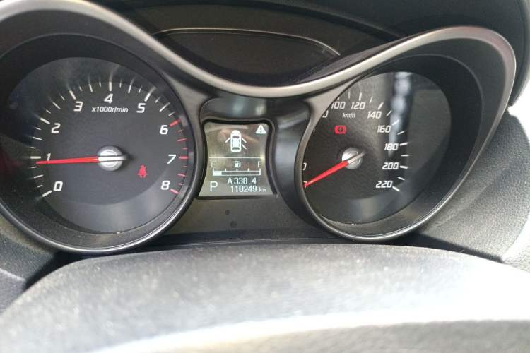 Used Haima S5 2015 1.5T CVT Flagship Model Odometer Close Up