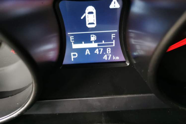 Used Haima S5 2015 1.5T CVT Flagship Model Odometer Close Up