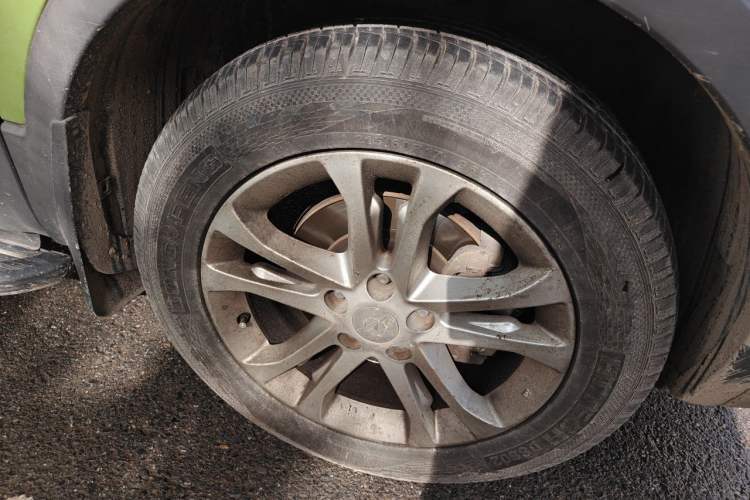 Used Haima S5 2015 1.5T CVT Flagship Model Right Front Wheel Hub