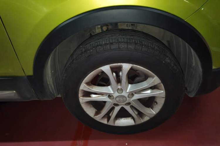 Used Haima S5 2015 1.5T CVT Luxury Sport Edition Right Front Wheel Hub