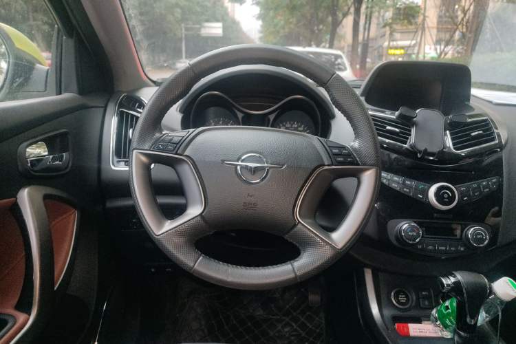Used Haima S5 2015 1.5T CVT Flagship Model Steering Wheel