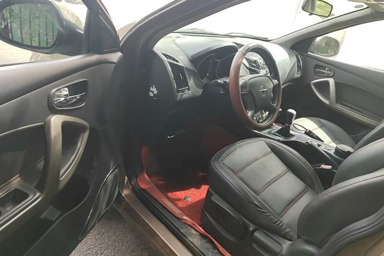 Used Haima S5 2015 1.6L Manual Luxury Model with Sunroof Driver Seat