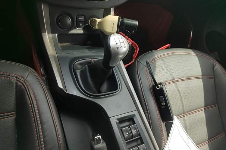 Used Haima S5 2015 1.6L Manual Luxury Model with Sunroof Gear Lever