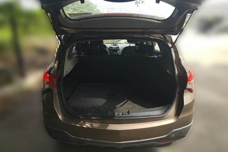 Used Haima S5 2015 1.6L Manual Luxury Model with Sunroof Trunk