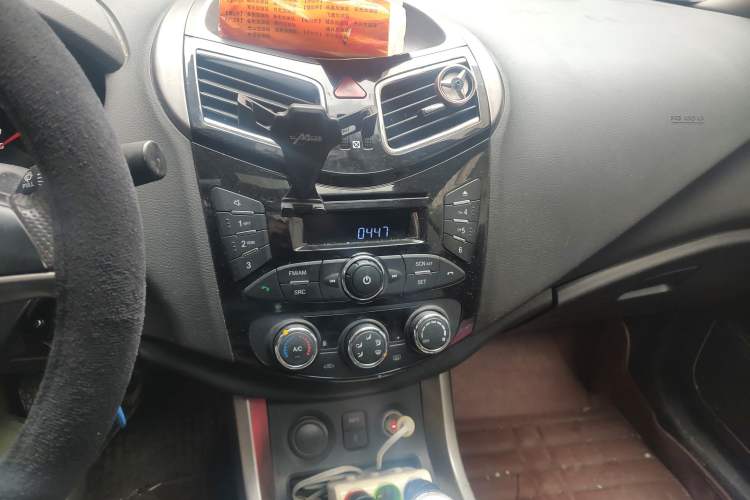 Used Haima S5 2015 1.6L Manual Luxury Model with Sunroof Audio And AC Panel