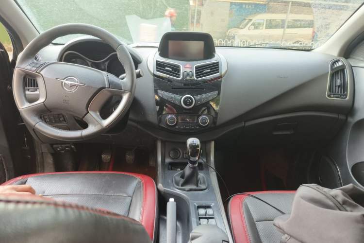 Used Haima S5 2015 1.5T Manual Smart Luxury Sport Edition Center Console