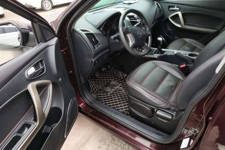 Used Haima S5 2015 1.6L Manual Luxury Model with Sunroof Driver Seat