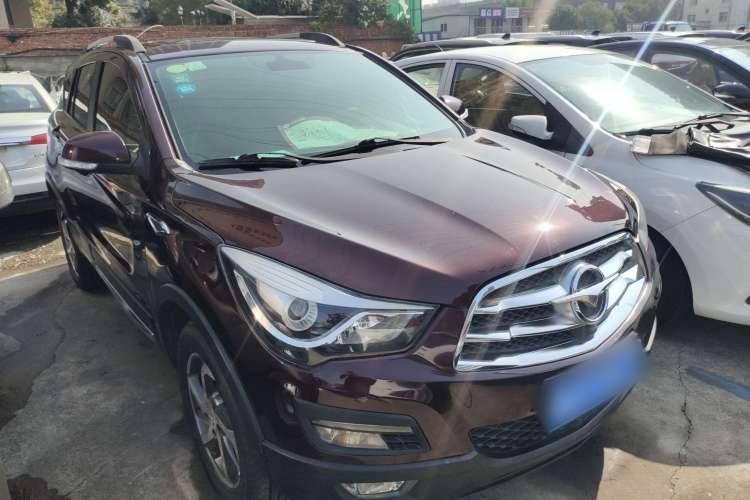 Used Haima S5 2015 1.5T Manual Smart Luxury Sport Edition Front Right 45 Deg