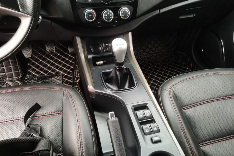 Used Haima S5 2015 1.6L Manual Luxury Model with Sunroof Gear Lever