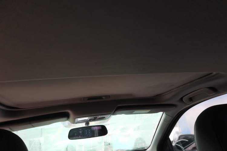 Used Haima S5 2015 1.6L Manual Luxury Model with Sunroof Headliner