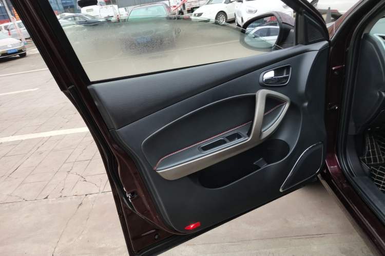 Used Haima S5 2015 1.6L Manual Luxury Model with Sunroof Left Front Door Interior