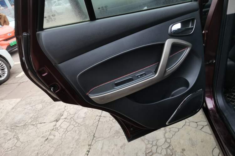 Used Haima S5 2015 1.6L Manual Luxury Model with Sunroof Left Rear Door Interior