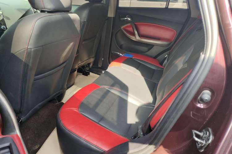 Used Haima S5 2015 1.5T Manual Smart Luxury Sport Edition Left Rear Seat