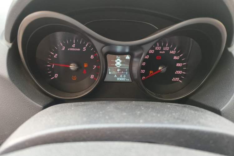 Used Haima S5 2015 1.5T Manual Smart Luxury Sport Edition Odometer Close Up