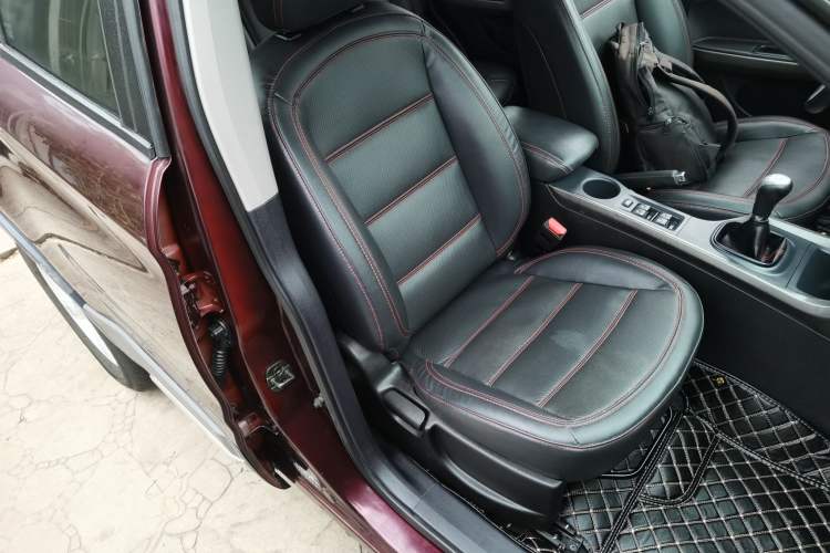 Used Haima S5 2015 1.6L Manual Luxury Model with Sunroof Right Front Seat