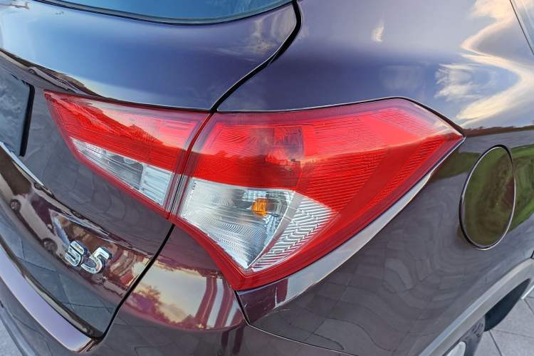 Used Haima S5 2015 1.6L Manual Luxury Model with Sunroof Right Rear Taillight