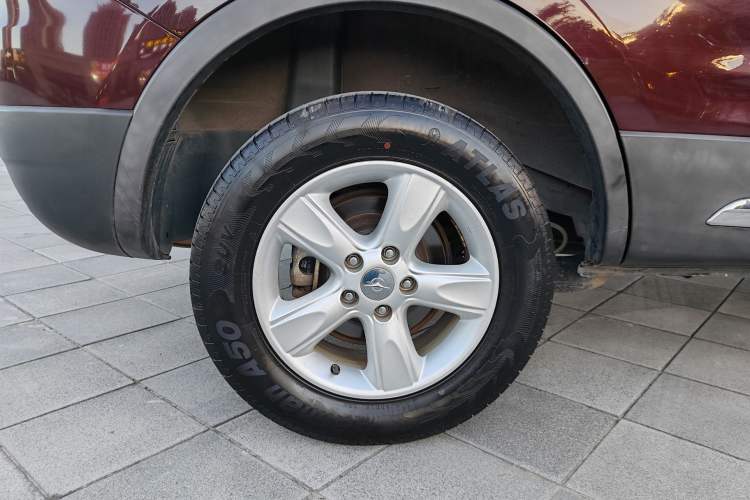 Used Haima S5 2015 1.6L Manual Luxury Model with Sunroof Right Rear Wheel Hub