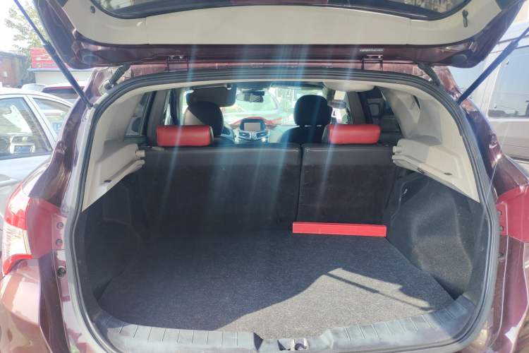 Used Haima S5 2015 1.5T Manual Smart Luxury Sport Edition Trunk