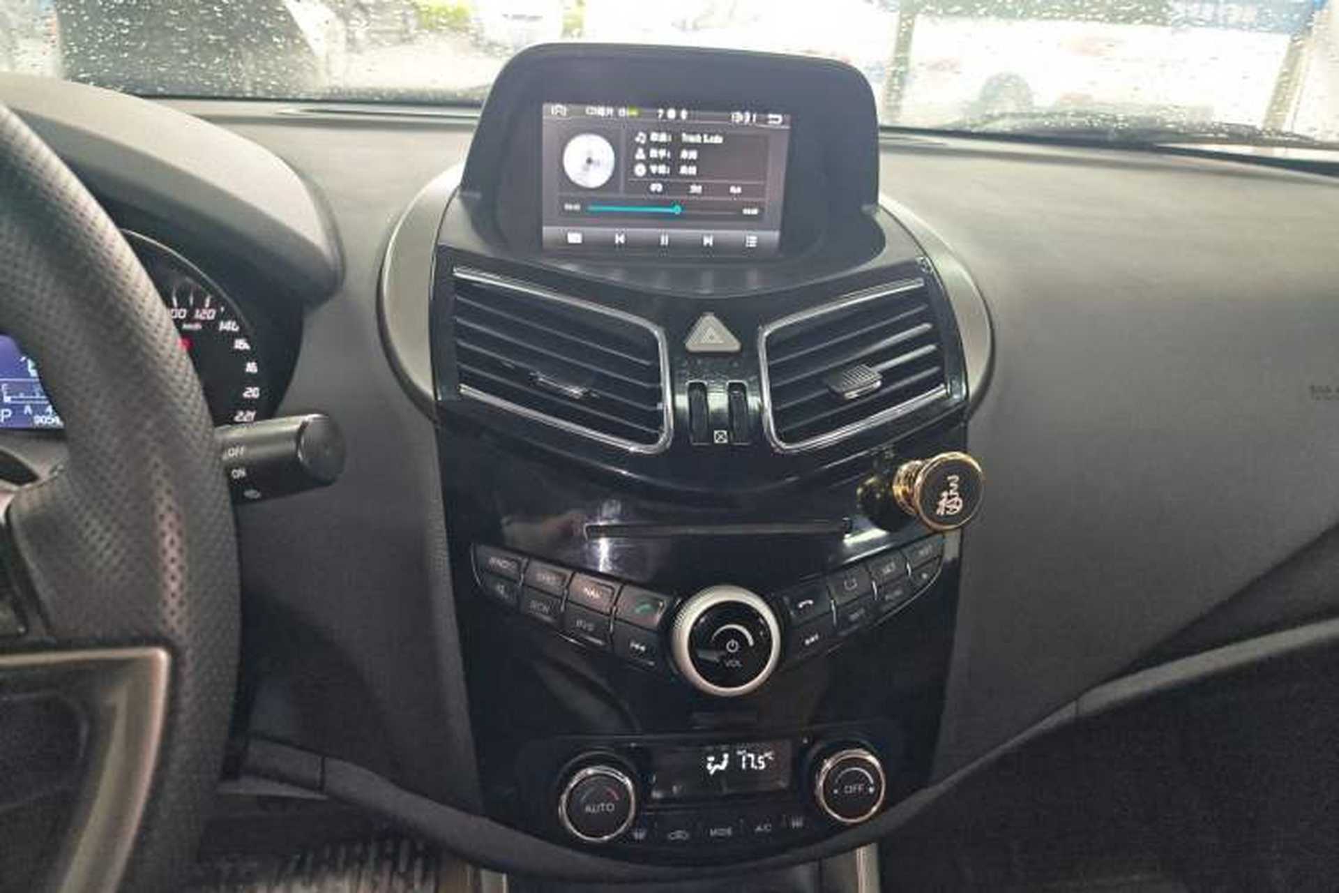Used Haima S5 2015 1.5T CVT Flagship Model Audio And AC Panel