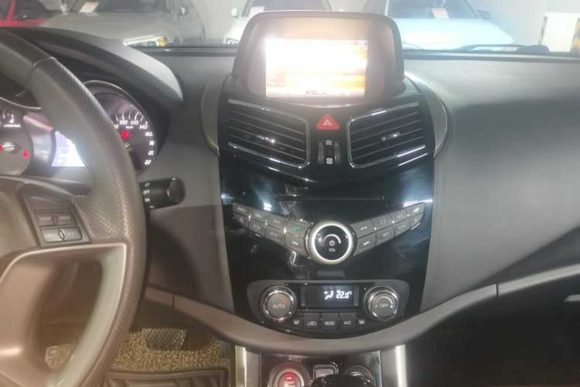 Used Haima S5 2015 1.5T CVT Flagship Model Audio And AC Panel