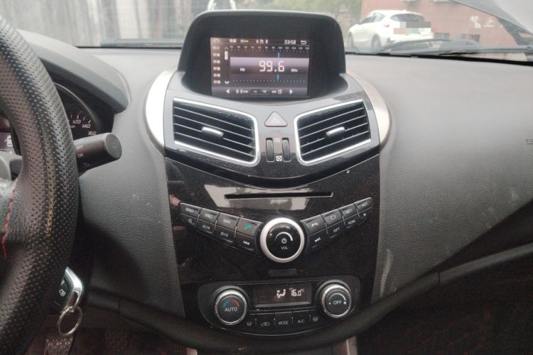 Used Haima S5 2015 1.6L Manual Smart Luxury Model Audio And AC Panel