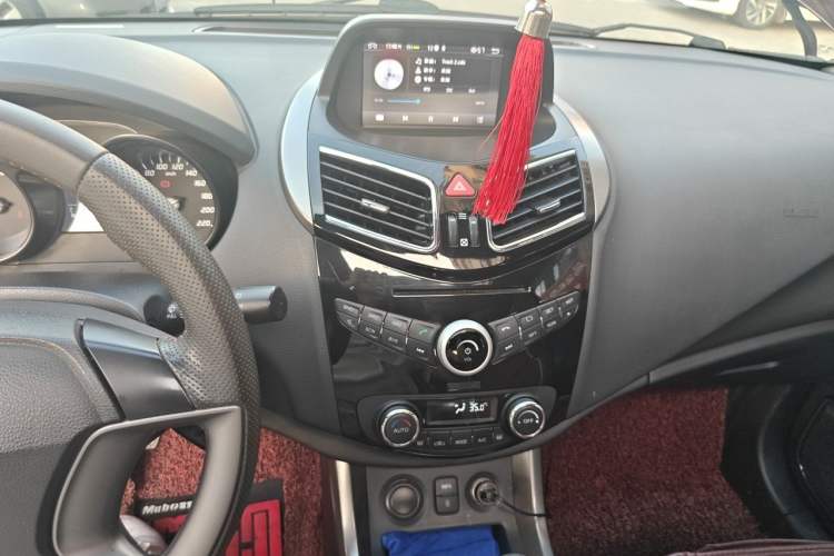 Used Haima S5 2015 1.6L Manual Smart Luxury Model Audio And AC Panel