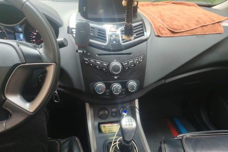 Used Haima S5 2015 1.6L Manual Luxury Model with Sunroof Audio And AC Panel
