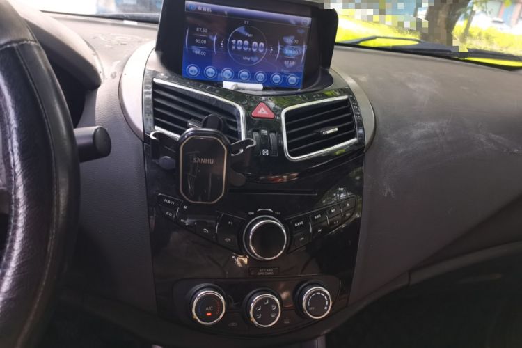 Used Haima S5 2015 1.6L Manual Comfort Model Audio And AC Panel